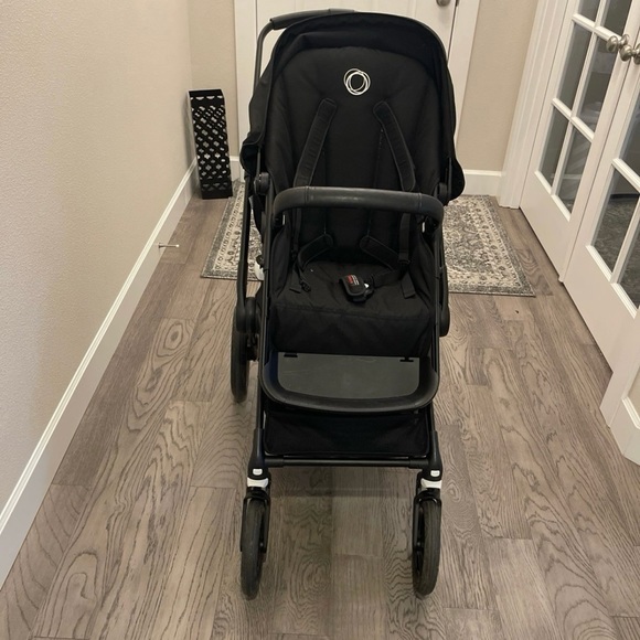 Bugaboo Fox 2 Stroller and Bassinet - Picture 6 of 9